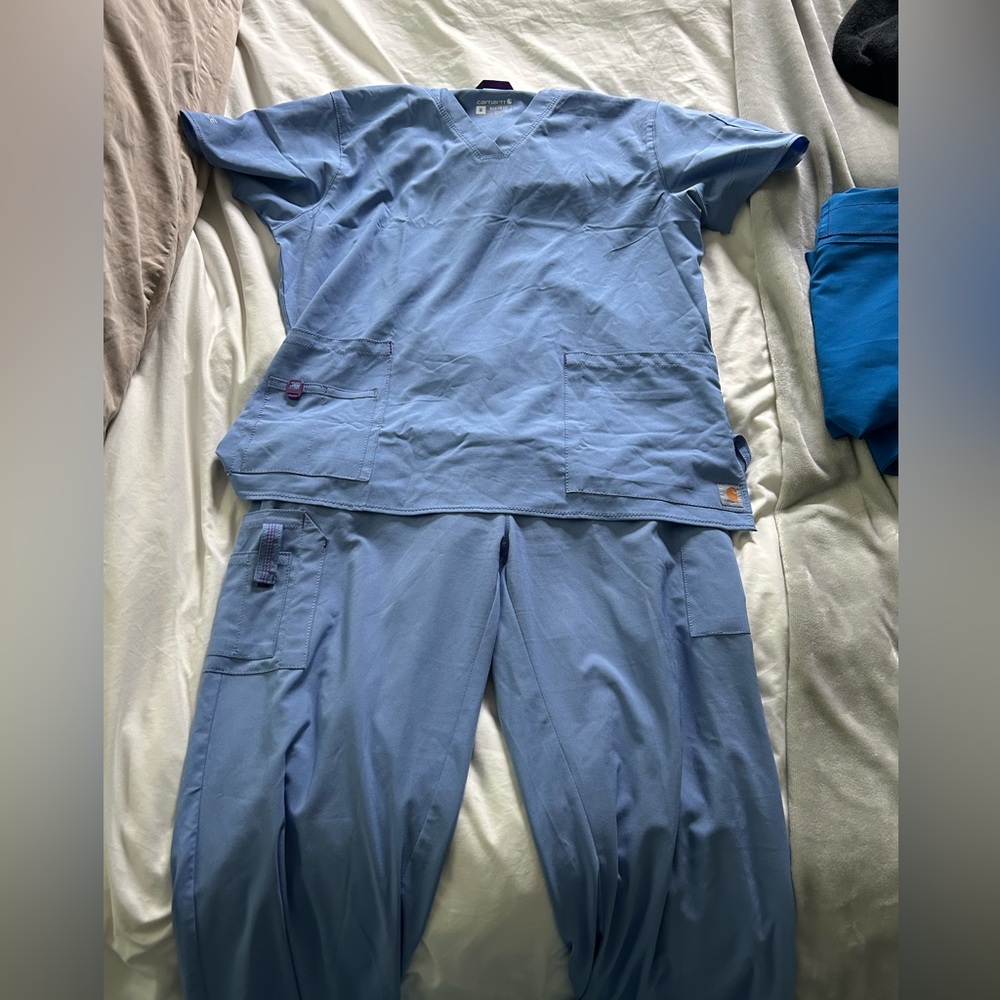 Carhartt violet Scrub Set